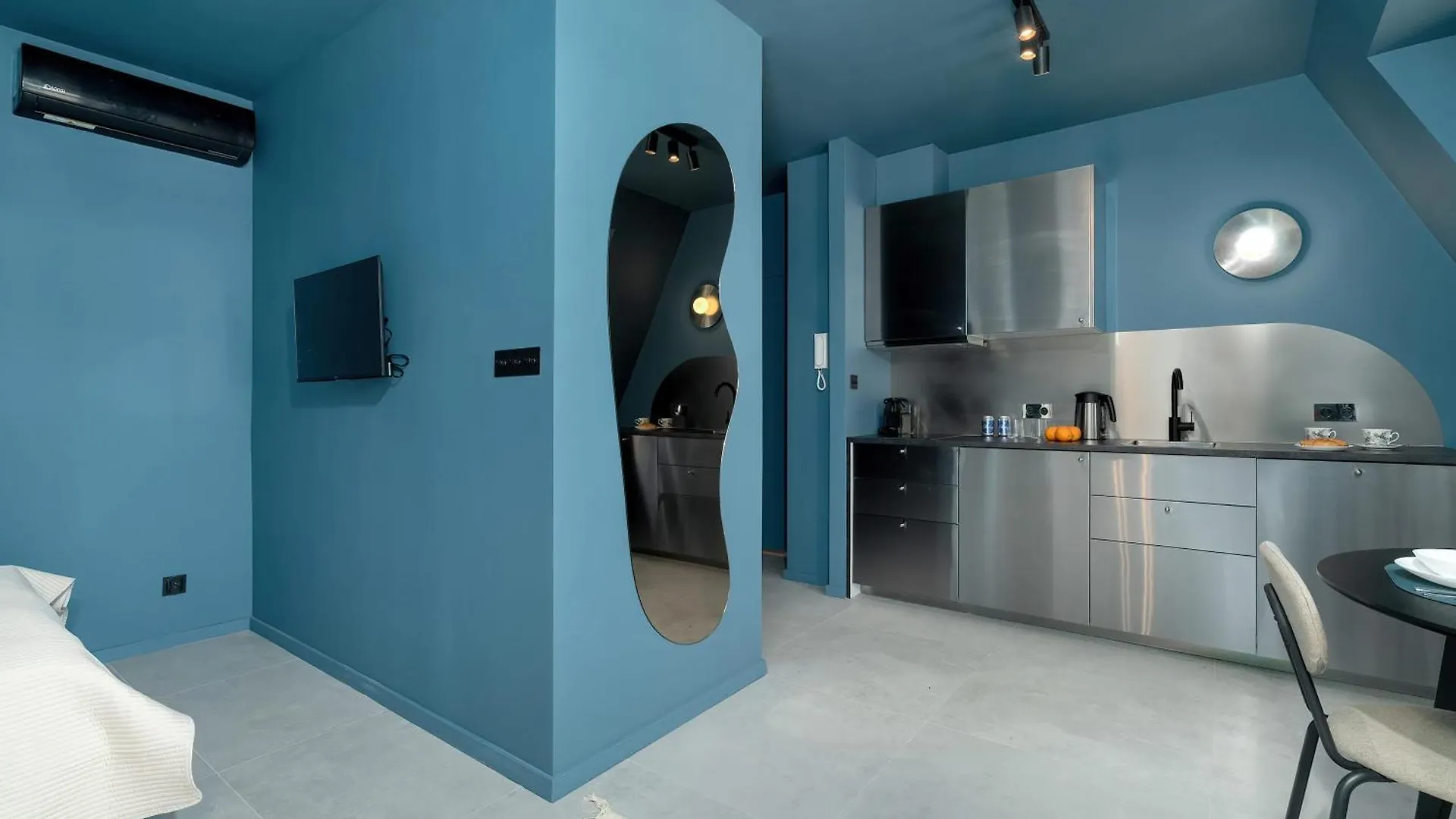 Modern Studio With Air Conditioning Close To The Centre By Noclegi Renters Poznaň Polsko